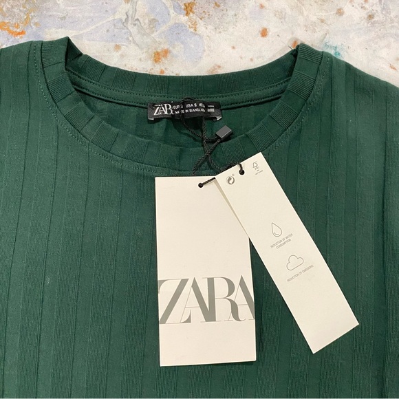 Zara | Green Knit Short Sleeve Midi Dress 💚 - Picture 4 of 6